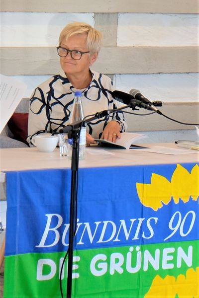 Sommerlesung mit Renate Künast – „Rein ins Grüne, raus  in die Stadt“ – (Teil 2)