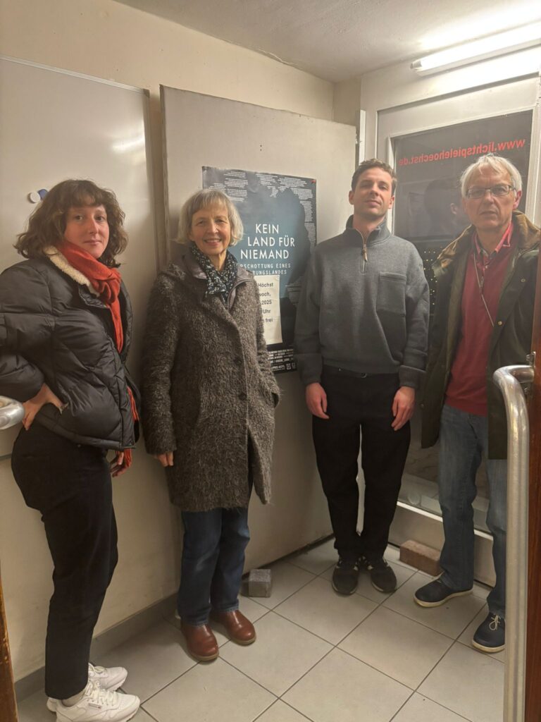 Großes Interesse, bewegender Film, spannende Diskussion und 450 Euro Spende für die Seenotrettung.